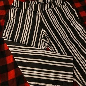 Stretch ankle pants size 24